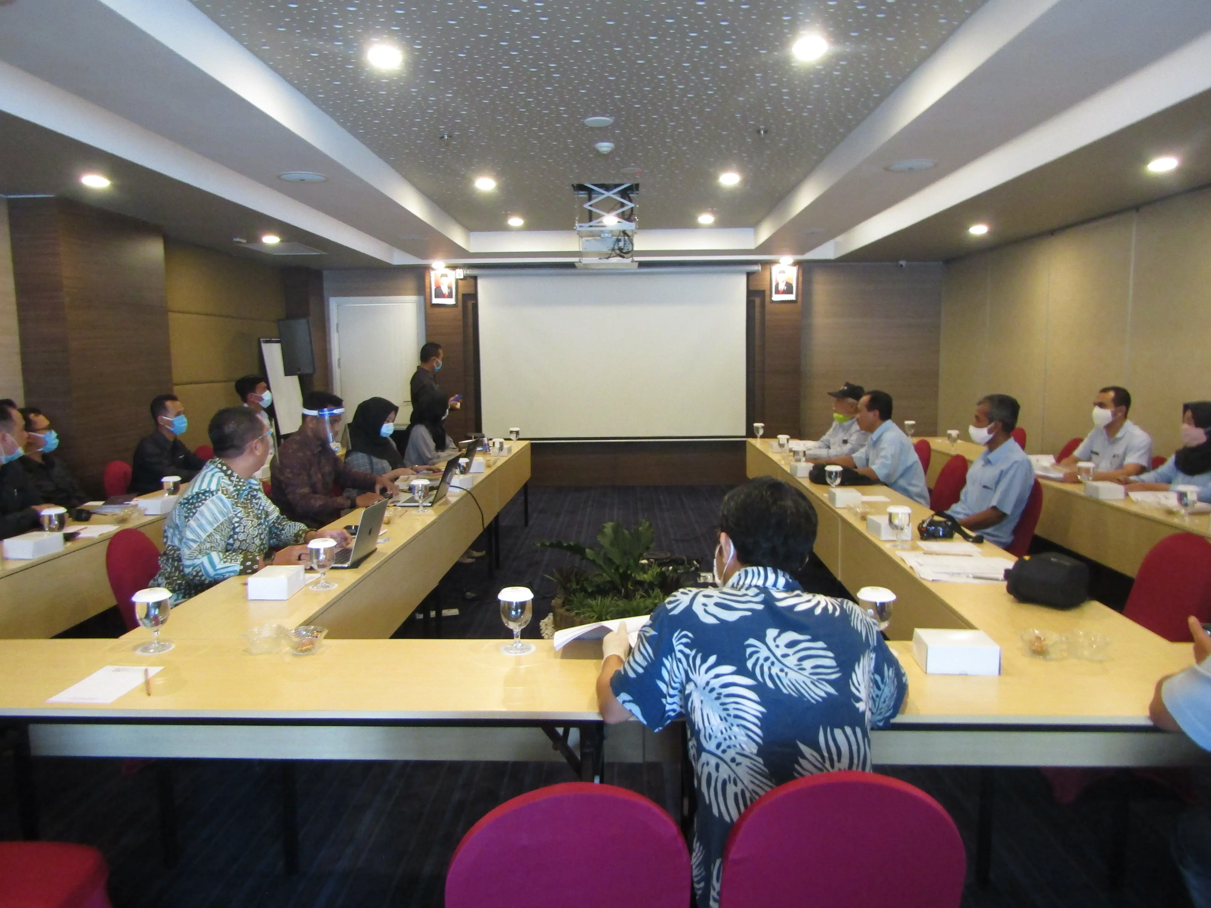 Sidang SLF Hotel Platinum bersama DPUPKP Kab. Slem